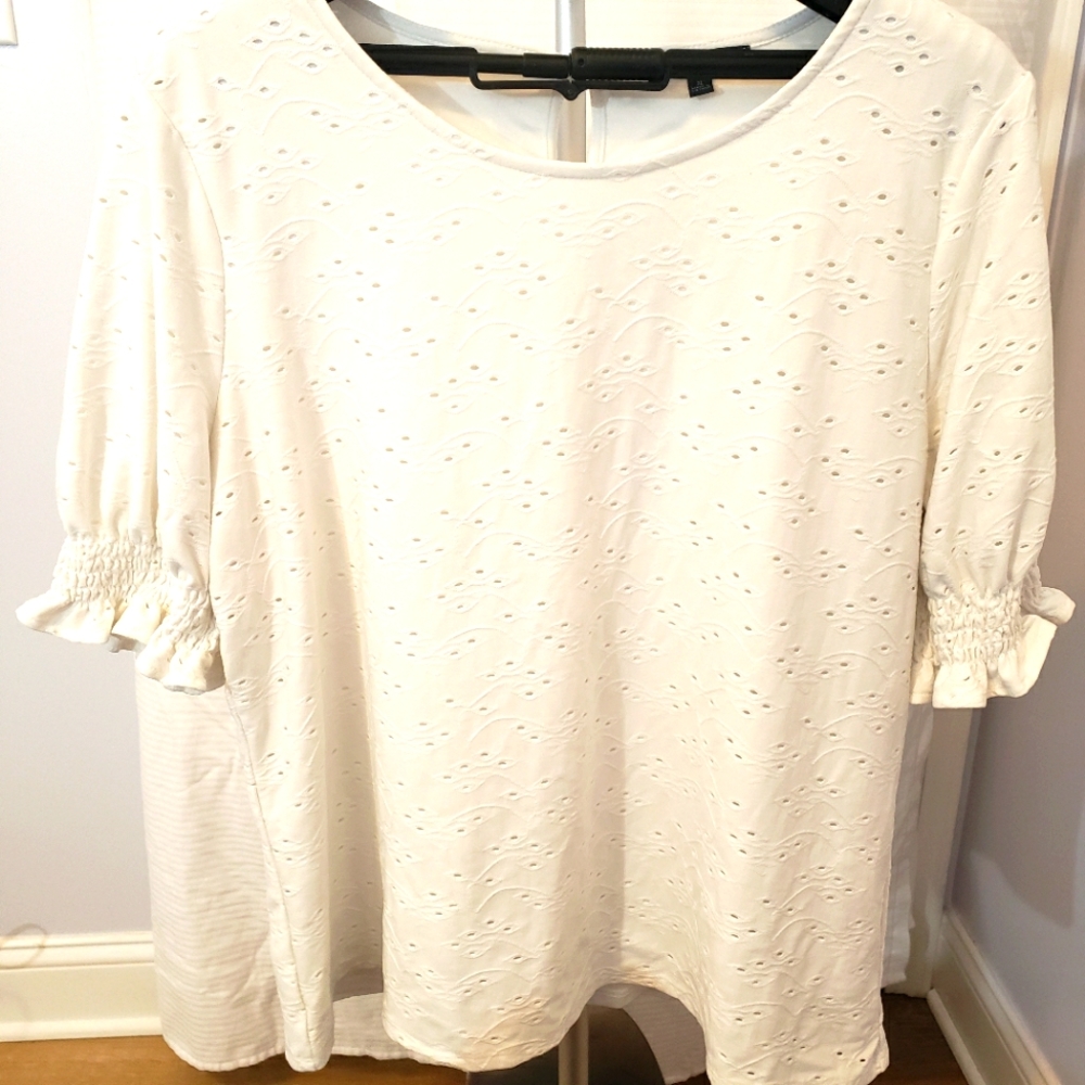 Adrianna Papell Eyelett Blouse Size XL
